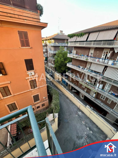 Trilocale in vendita zona Appio Latino a Roma | Vista Balcone